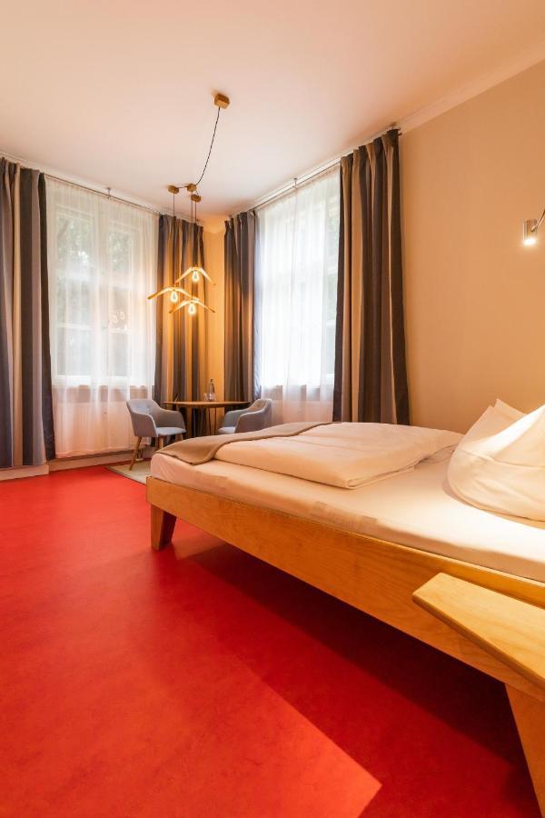 Hotel Kavaliershaus Krumke - Gaestehaus Im Schlosspark - Schluesselbox - Kein Tv Exteriér fotografie
