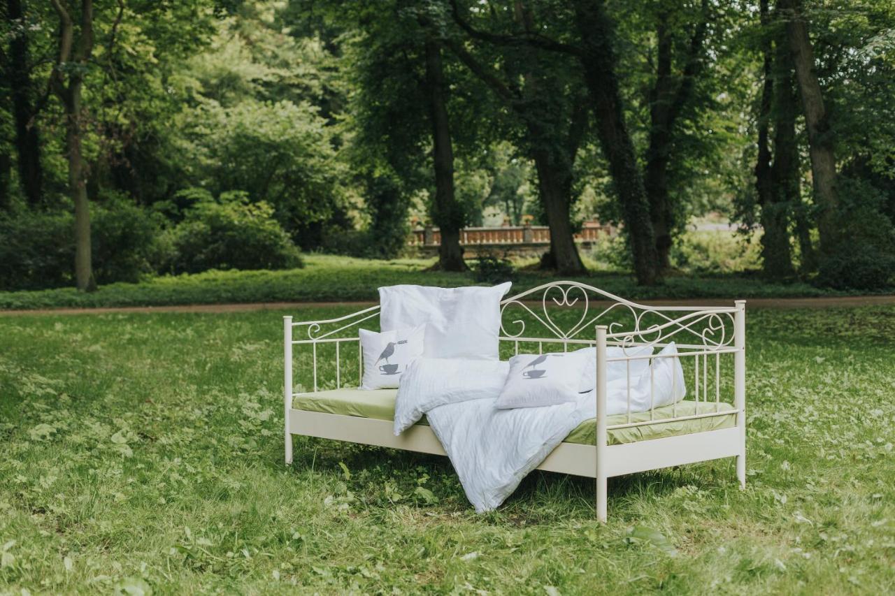 Hotel Kavaliershaus Krumke - Gaestehaus Im Schlosspark - Schluesselbox - Kein Tv Exteriér fotografie