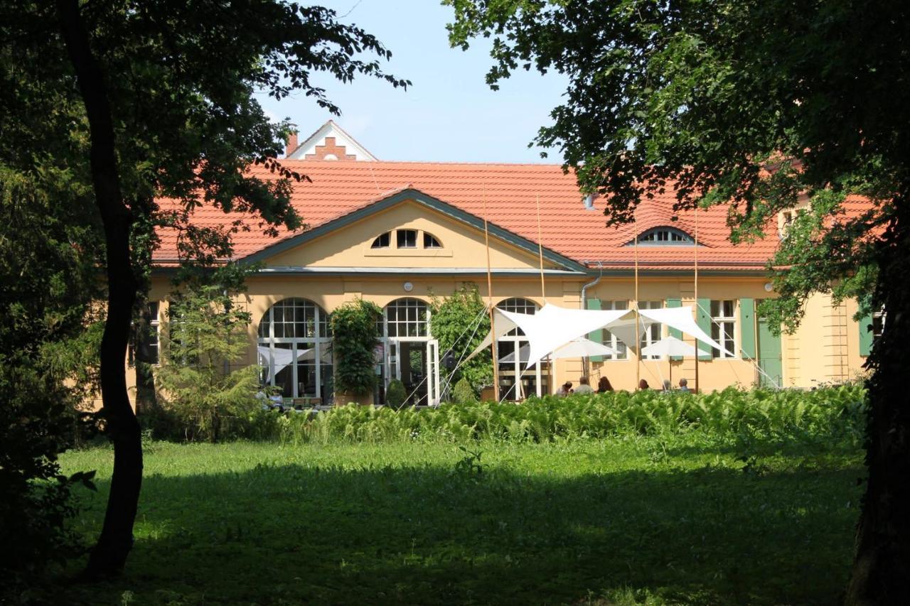 Hotel Kavaliershaus Krumke - Gaestehaus Im Schlosspark - Schluesselbox - Kein Tv Exteriér fotografie